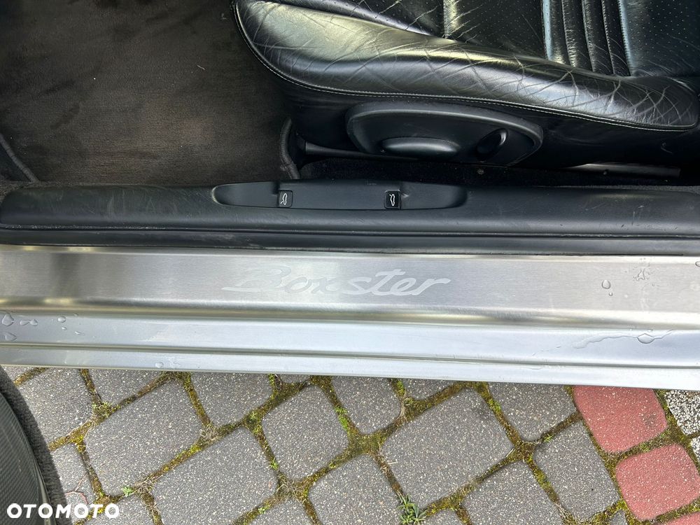 Porsche Boxster - 22