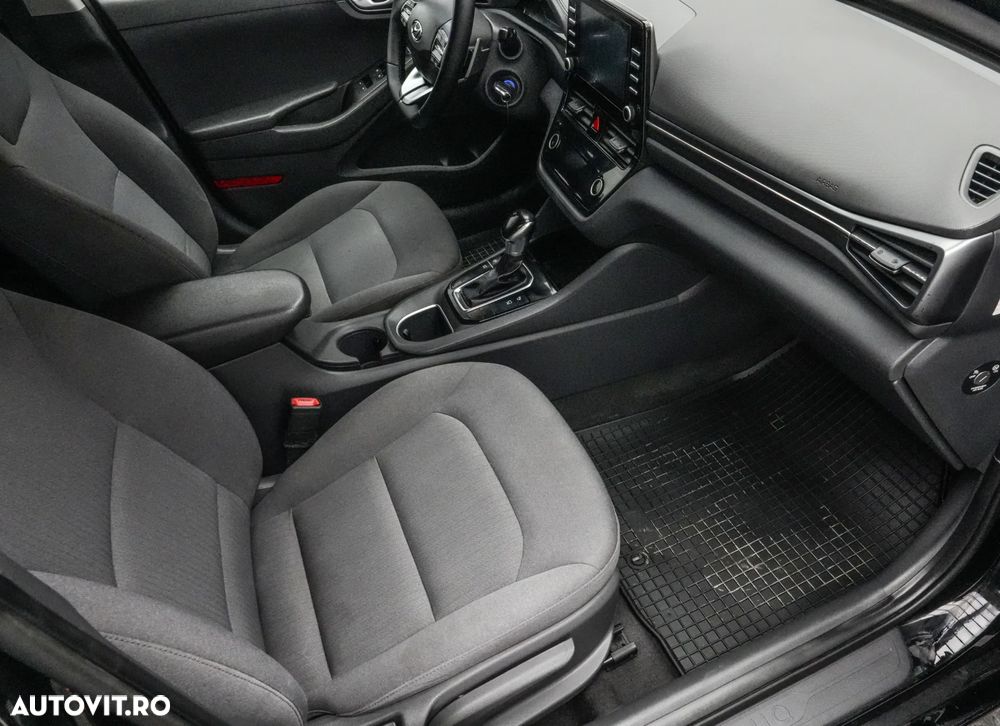 Hyundai IONIQ 1.6 GDI Premium - 12