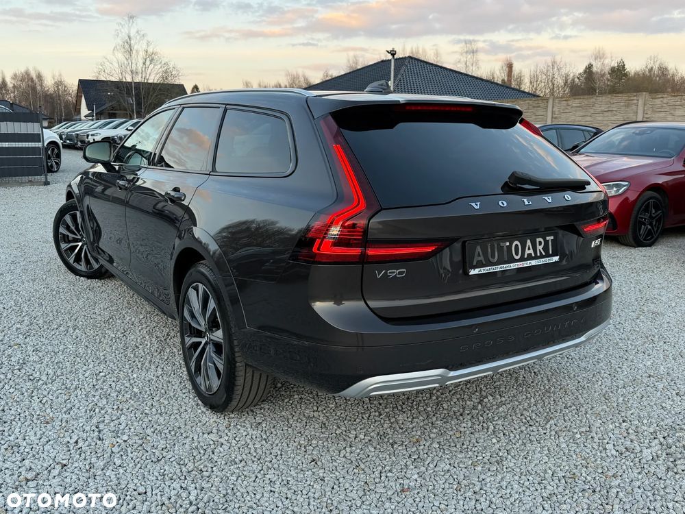 Volvo V90 Cross Country B5 D AWD Ultimate - 12