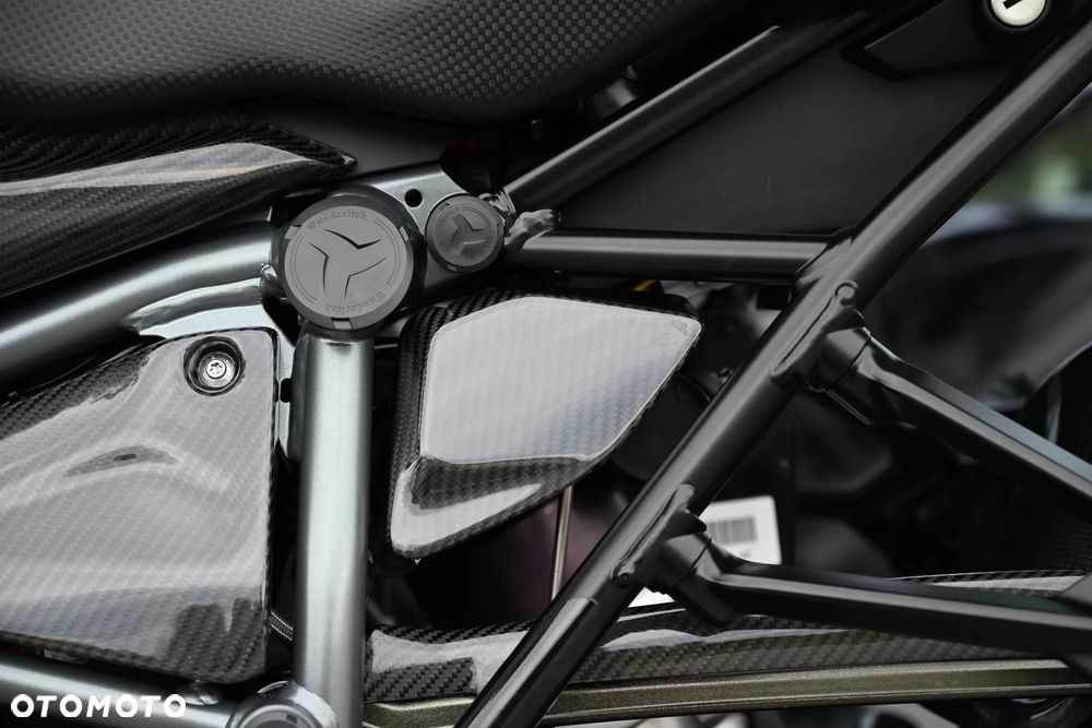 BMW RS - 21