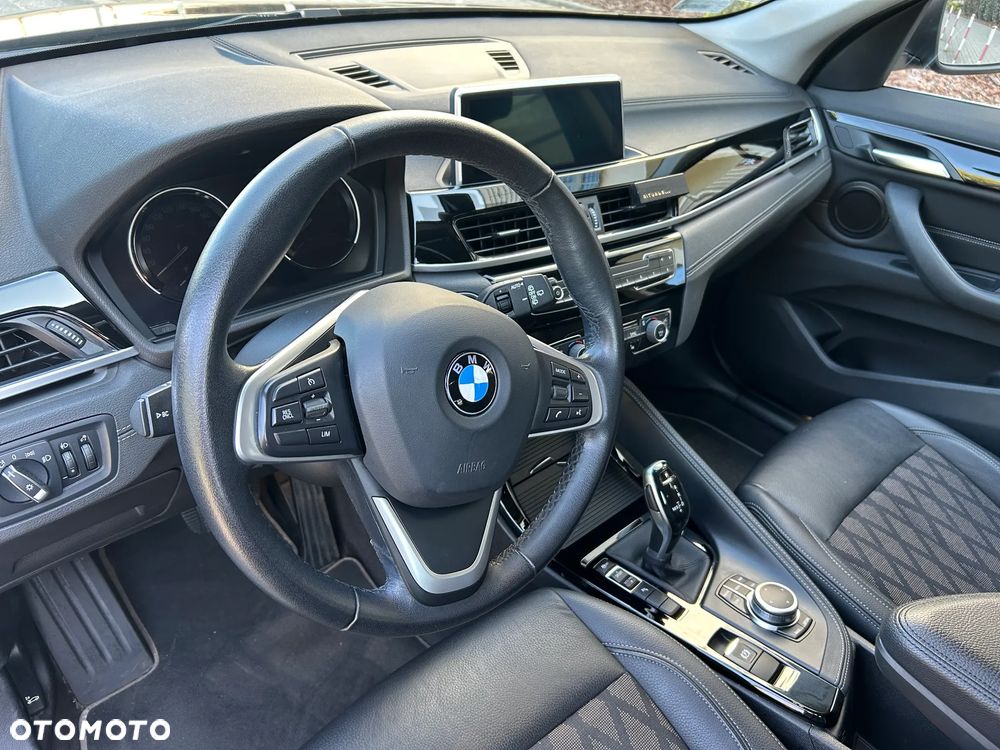 BMW X1 sDrive20i xLine - 8
