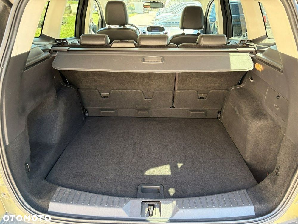 Ford Kuga - 26