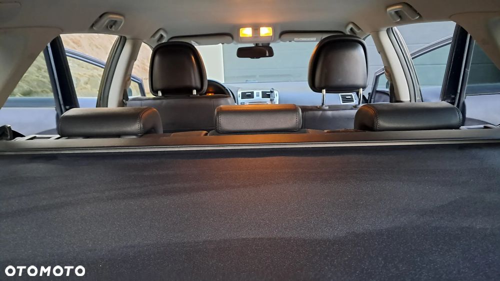 Toyota Avensis 1.8 Executive - 13