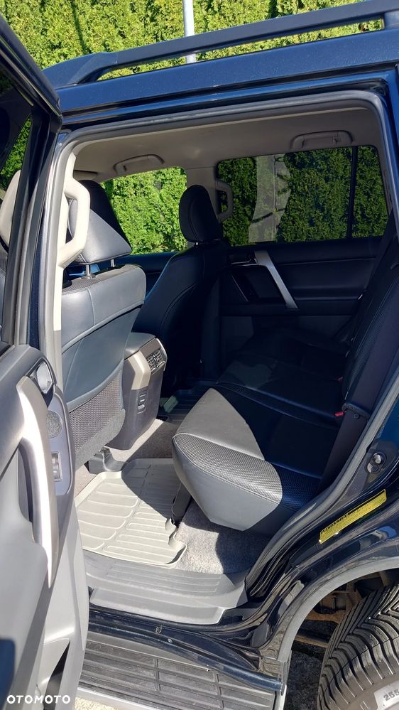 Toyota Land Cruiser LC 3.0 D-4D Premium - 9