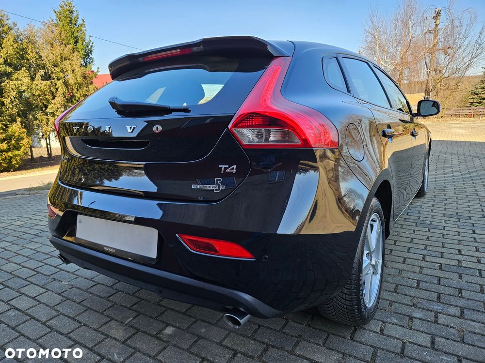 Volvo V40 T4 Kinetic - 8