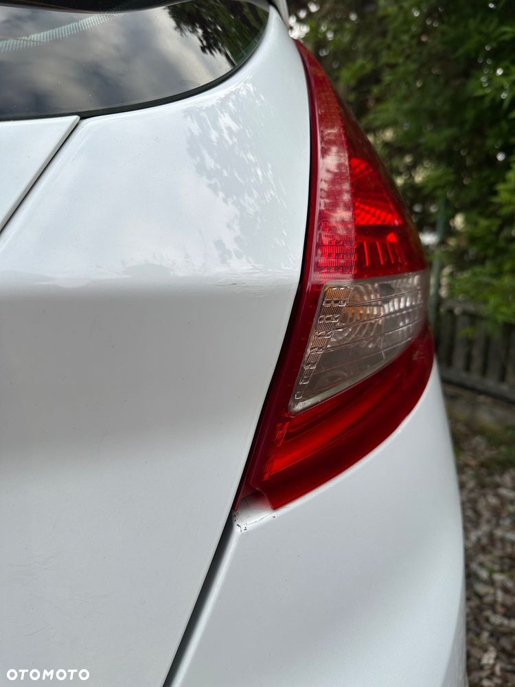 Ford Fiesta - 22