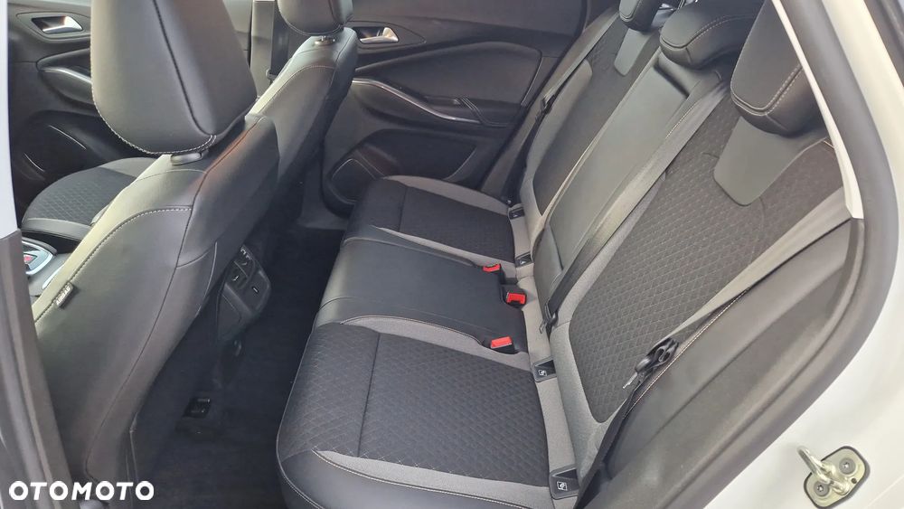 Opel Grandland X 1.2 Start/Stop Elegance - 18