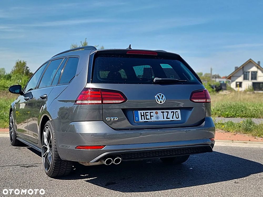 Volkswagen Golf - 13