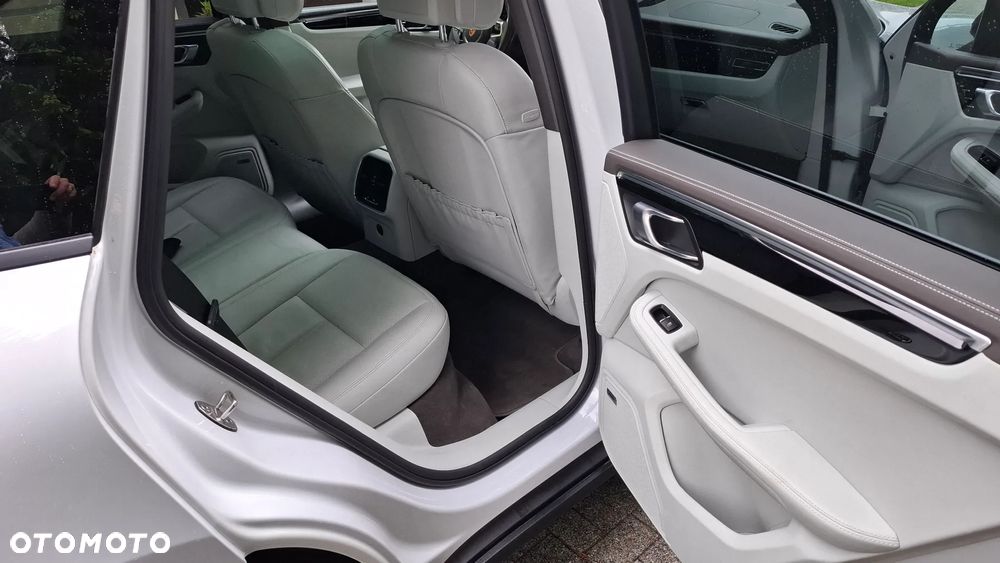 Porsche Macan PDK - 18
