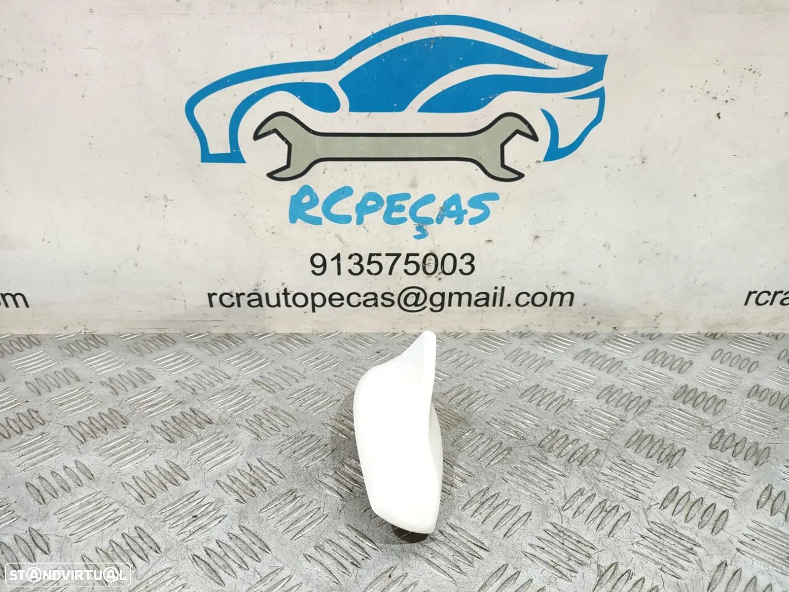 Base antena Jaguar XF X250 (2015) - DX23-19C089 DX2319C089 - 1