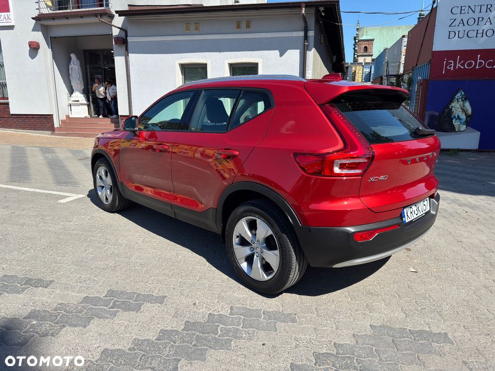 Volvo XC 40 T4 AWD Momentum - 4