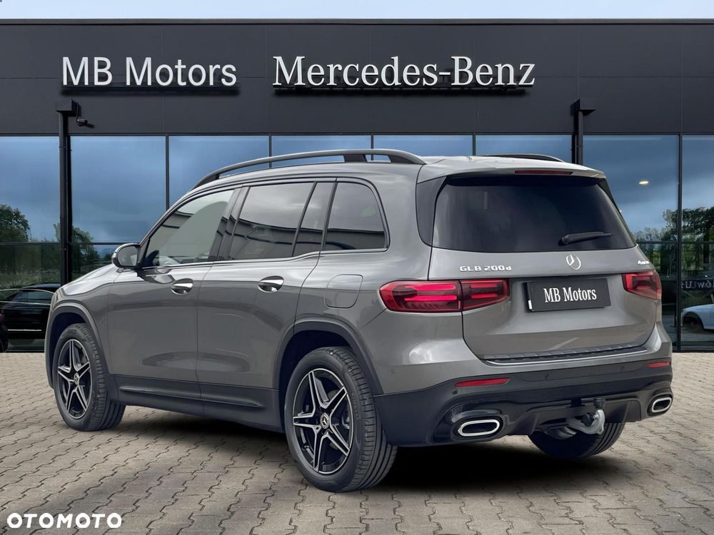 Mercedes-Benz GLB - 5