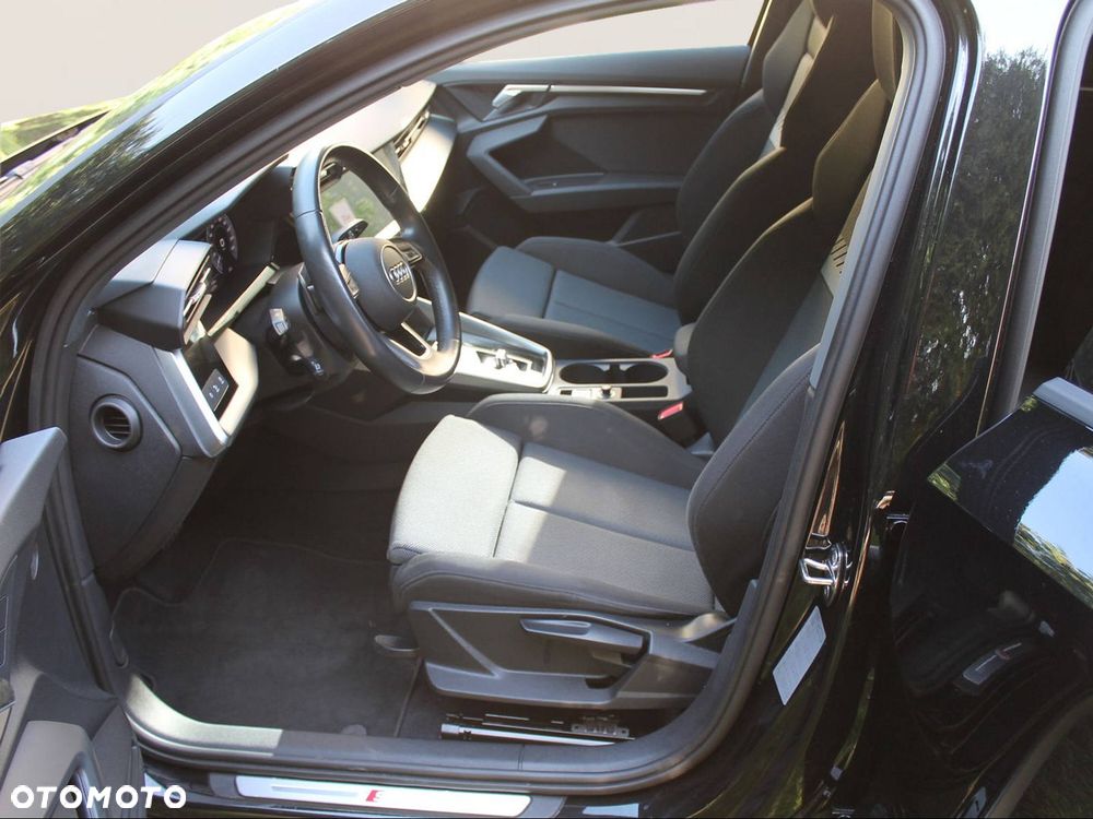 Audi A3 Sportback 1.4 TFSI e-tron Sport S tronic - 13