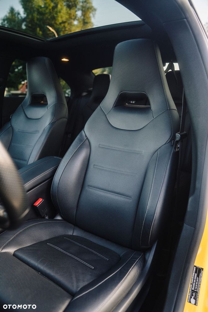 Mercedes-Benz CLA 250 4-Matic AMG Line 7G-DCT - 19
