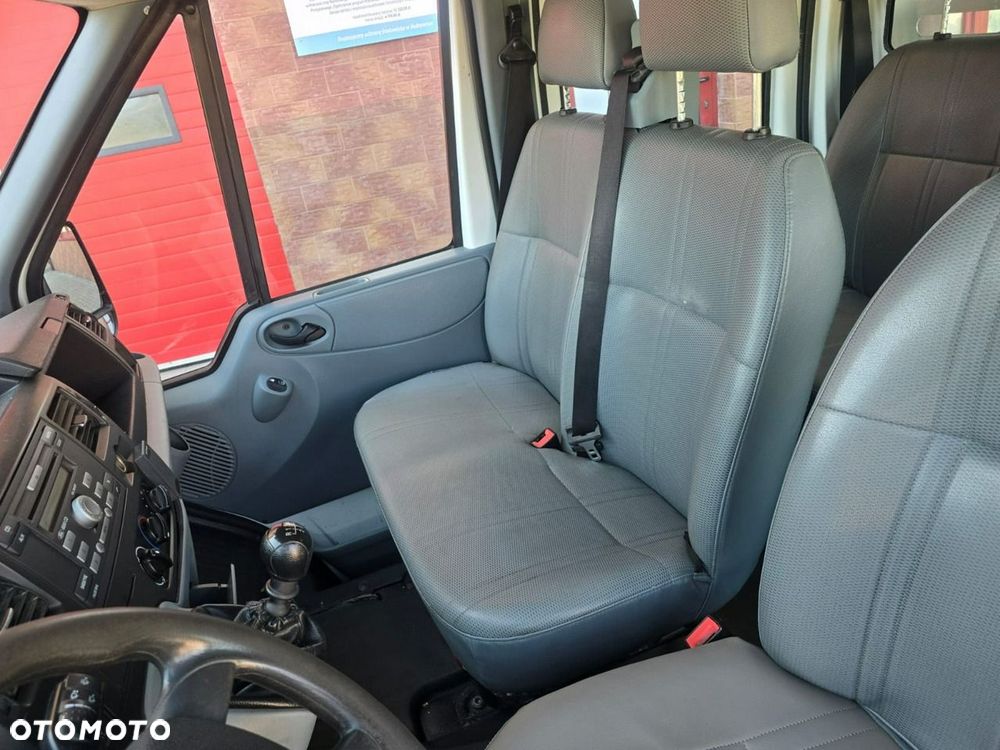 Ford Transit - 23