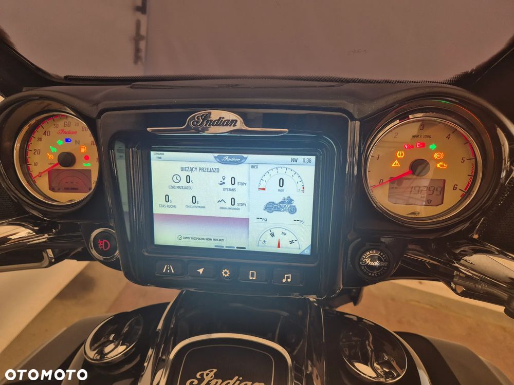 Indian Roadmaster - 22