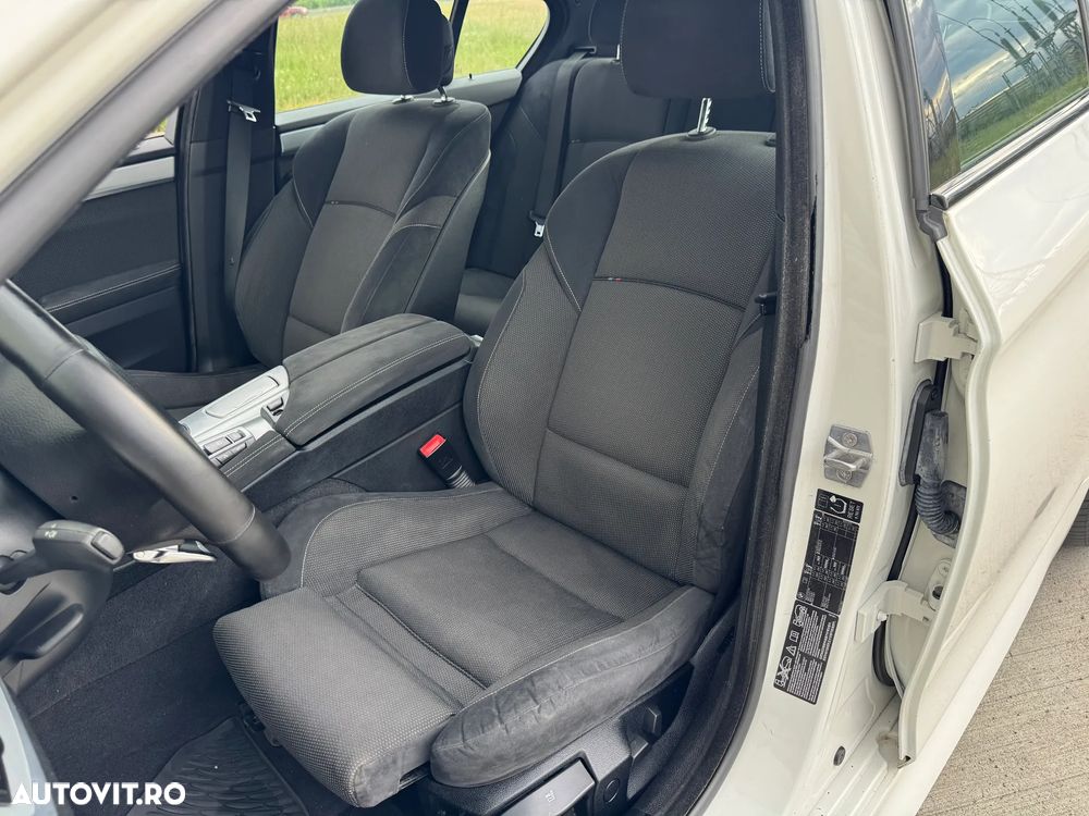 BMW Seria 5 525d xDrive Sport-Aut. - 31