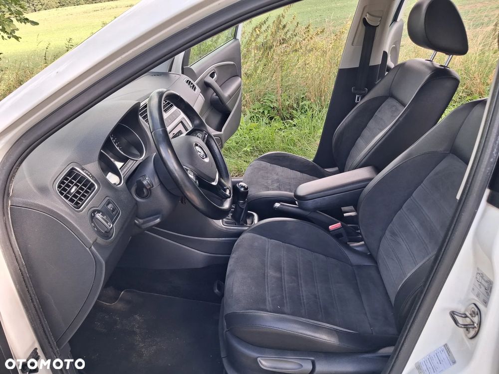 Volkswagen Polo 1.4 TDI Blue Motion Technology Allstar - 12