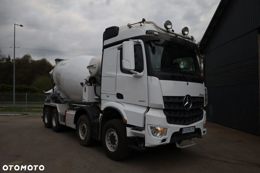 Mercedes-Benz Arocs 3251 - 10