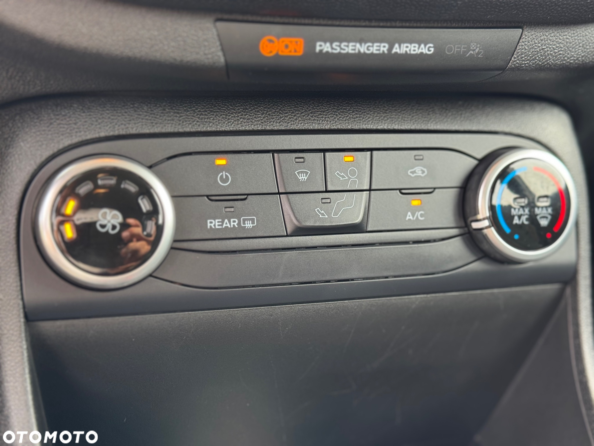 Ford Fiesta 1.1 Trend - 24