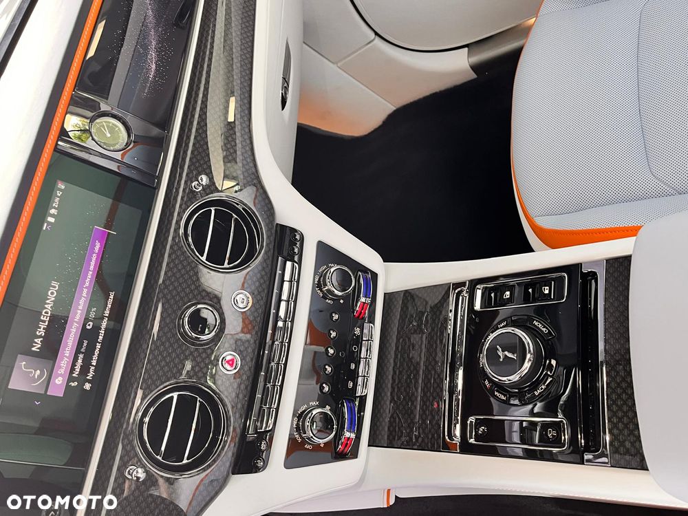 Rolls-Royce Spectre - 19