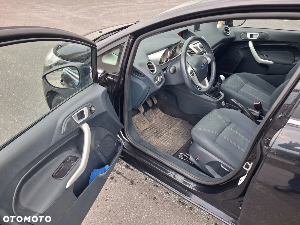 Ford Fiesta 1.25 Titanium - 11