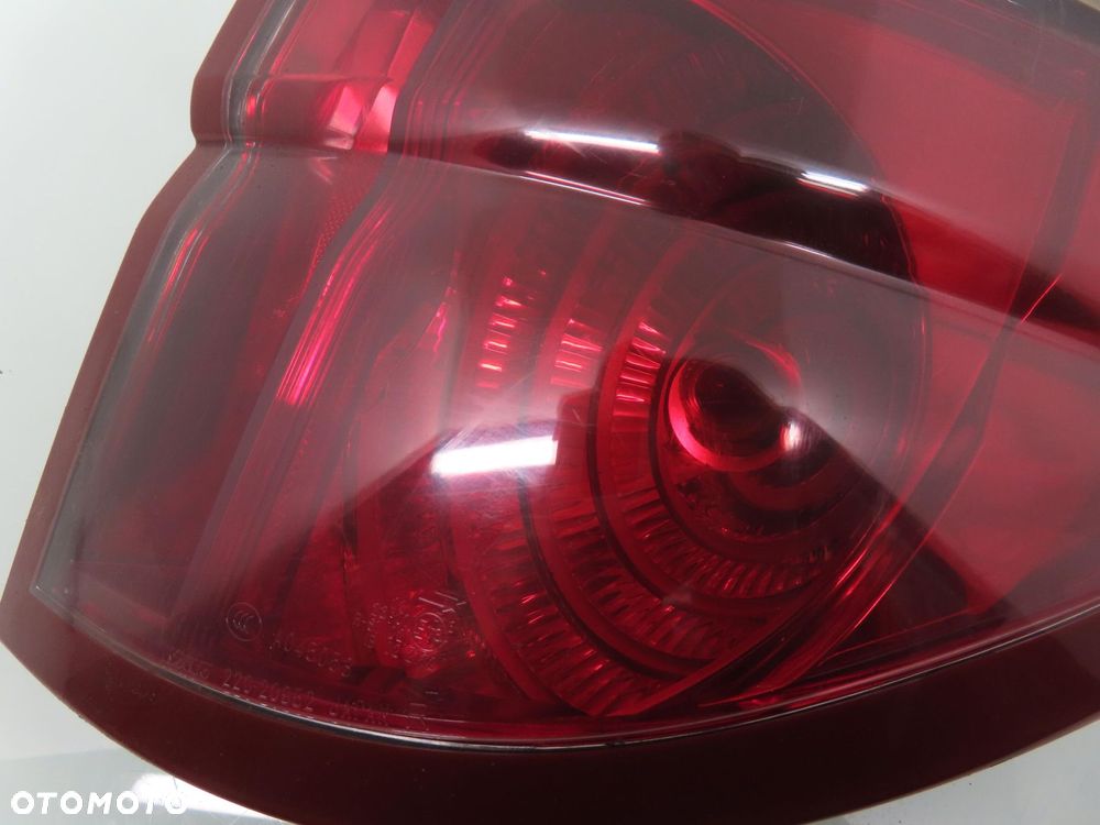 LAMPA PRAWA TYLNA SUBARU OUTBACK III LIFT - 5
