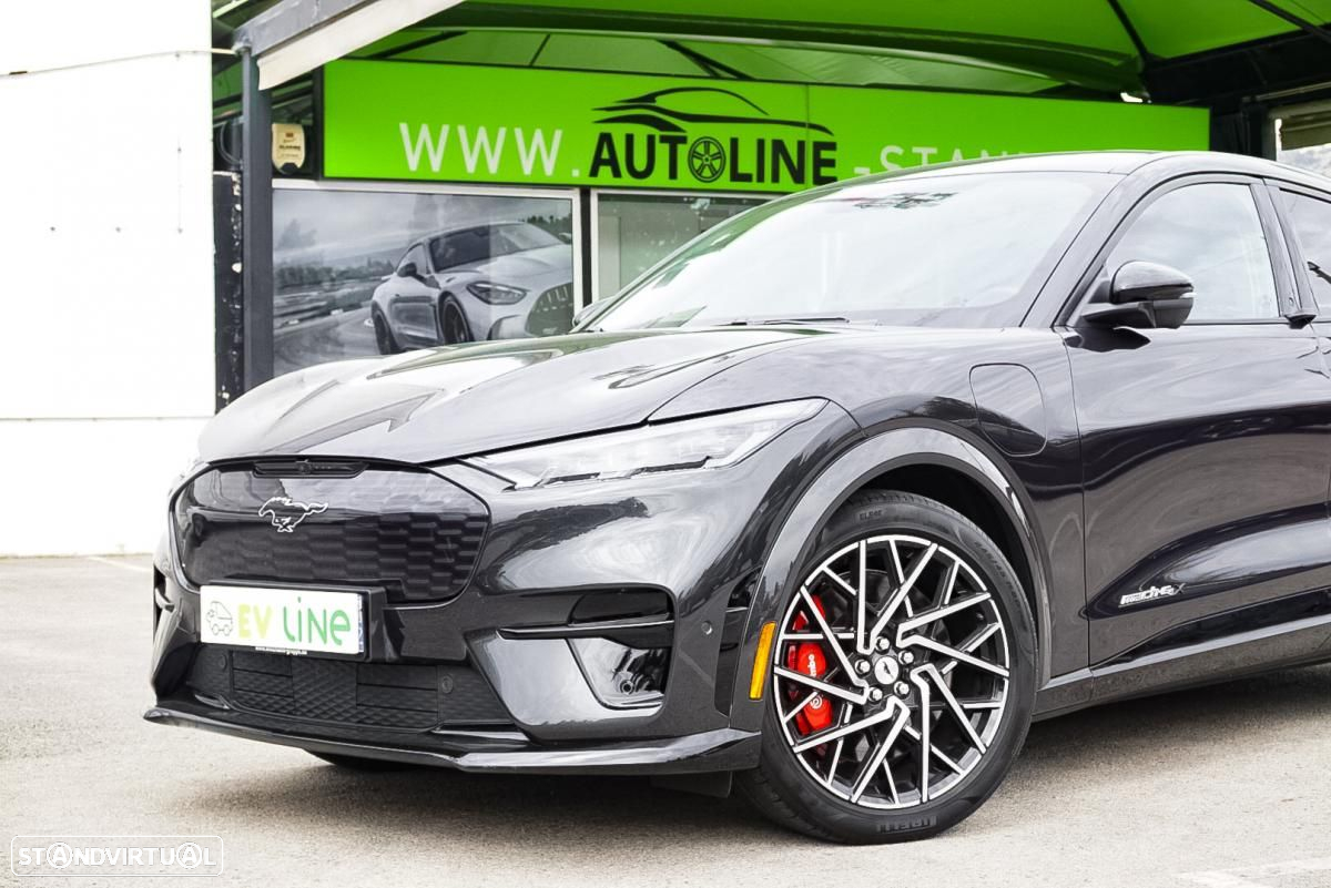 Ford Mustang Mach-E AWD GT - 3