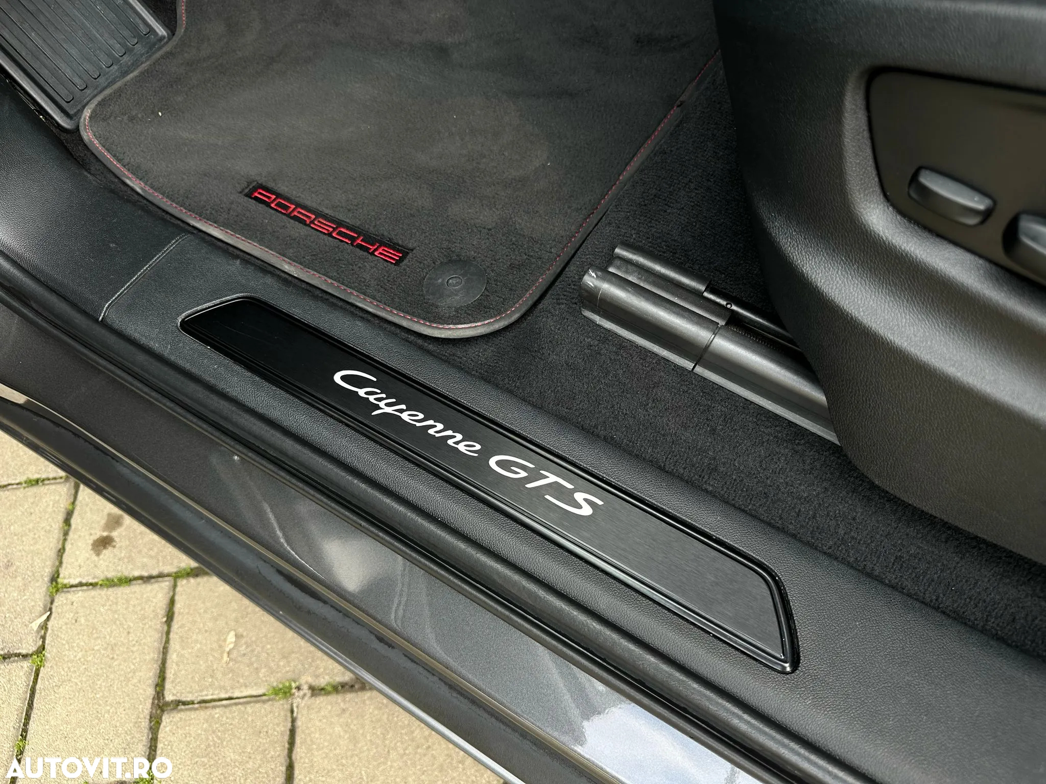 Porsche Cayenne - 18