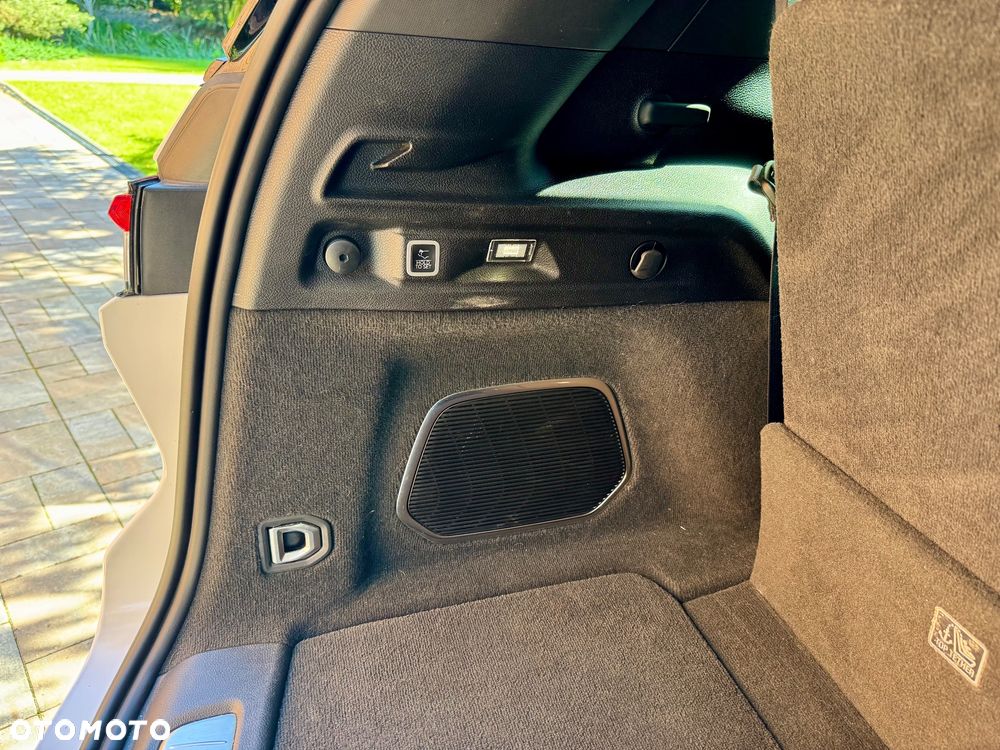 Jeep Grand Cherokee - 13