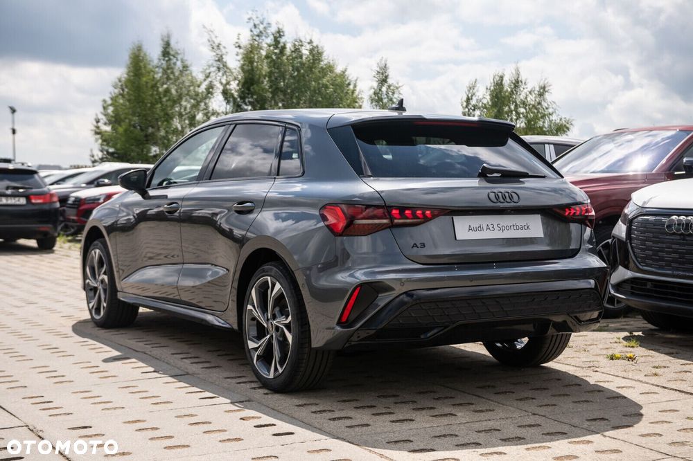 Audi A3 Sportback - 4