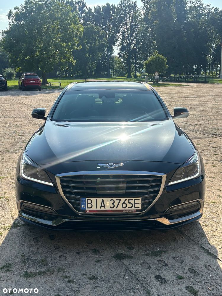 Hyundai Genesis - 2