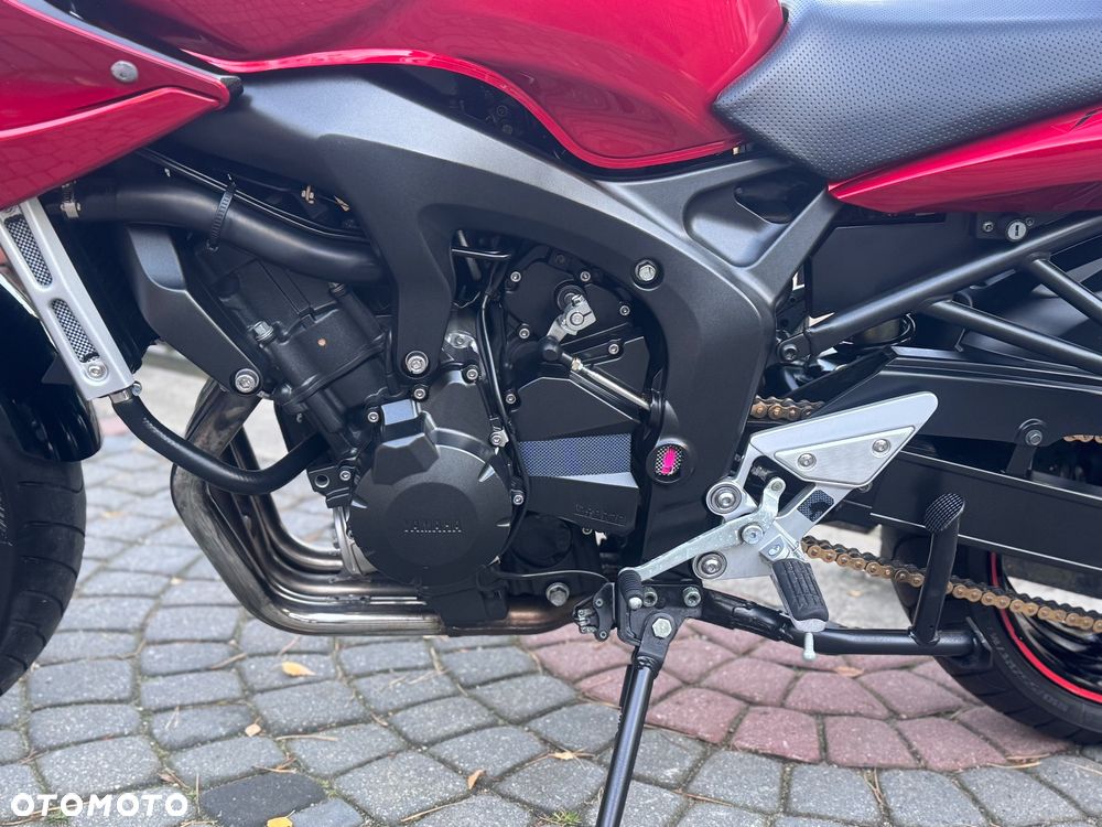 Yamaha FZ6 - 16