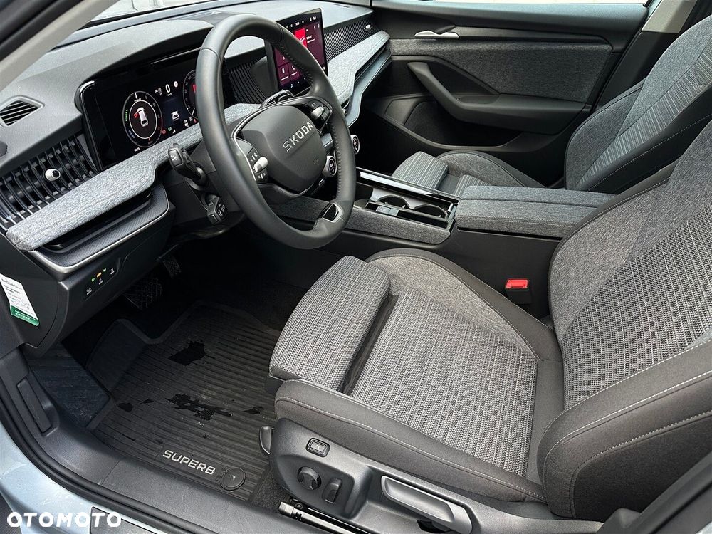 Skoda Superb 1.5 TSI Plug-in Hybrid Selection DSG - 11