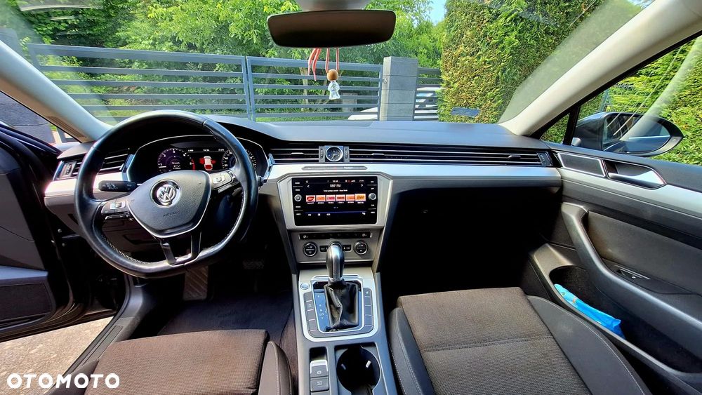 Volkswagen Passat 2.0 TDI SCR Comfortline DSG - 8