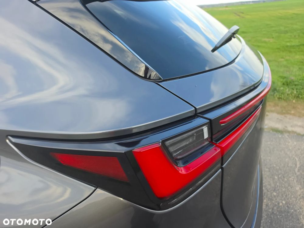 Lexus NX 450h+ F Sport AWD - 11