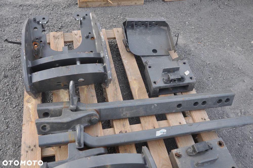 Zaczep dolny Massey Ferguson 7720 s 7620 NOWY - 1