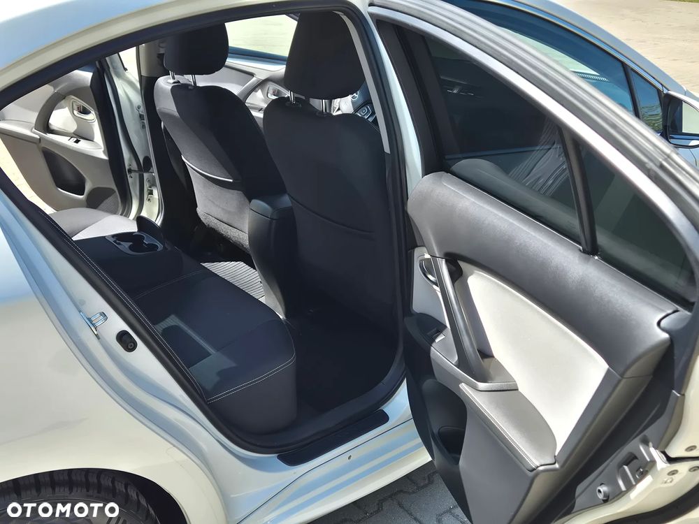 Toyota Avensis 1.8 Prestige - 11