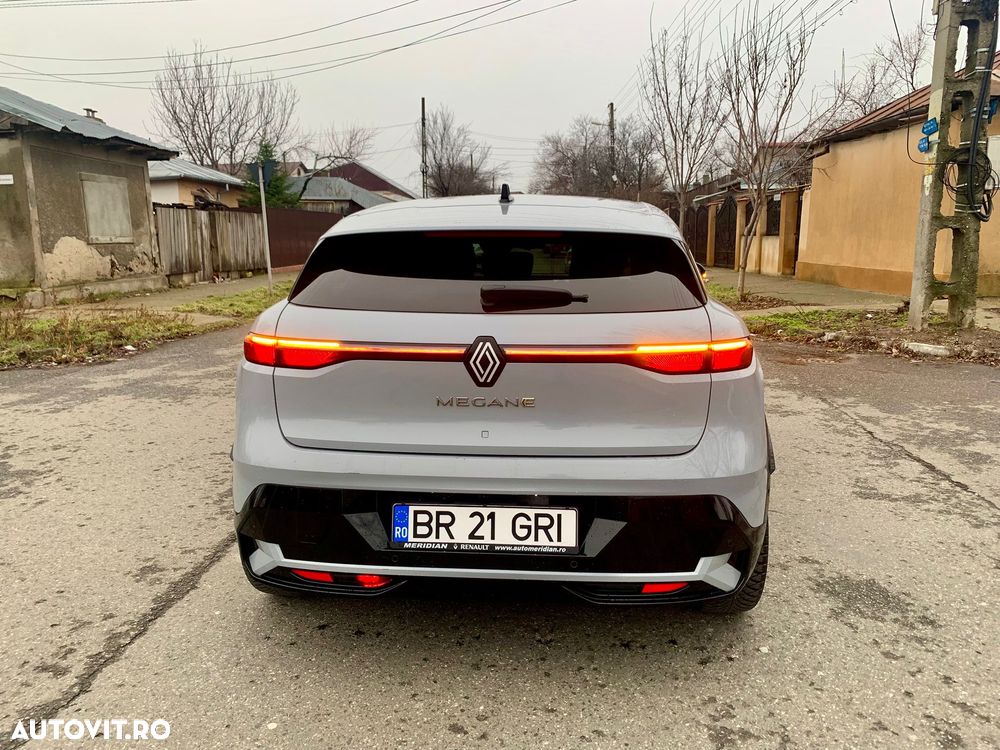 Renault Megane E-TECH 60 kWh 220 CP Techno - 8