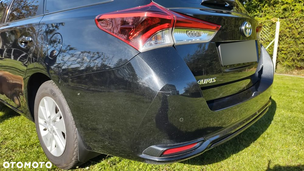 Toyota Auris Hybrid 135 Active - 25