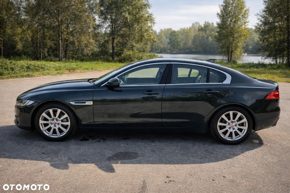Jaguar XE D180 HSE - 8