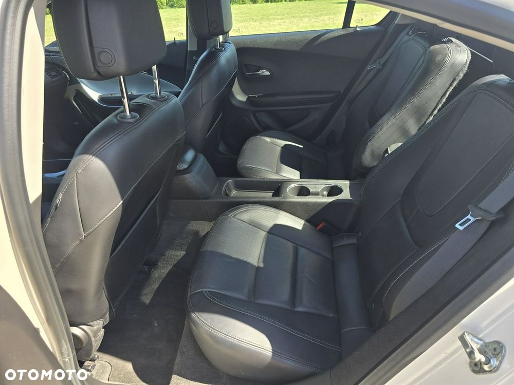 Opel Ampera - 18