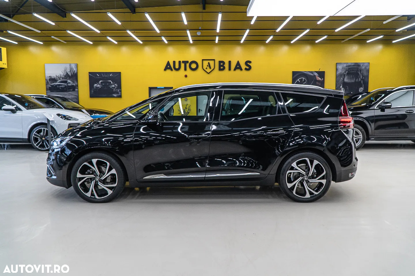Renault Grand Scenic TCe 140 GPF EDC BOSE EDITION - 16