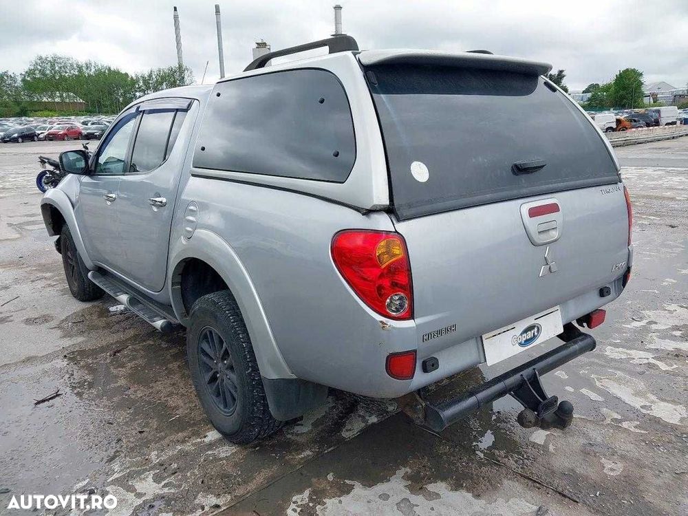 Dezmembrez Mitsubishi L200 2.5 Diesel 2015 - 9