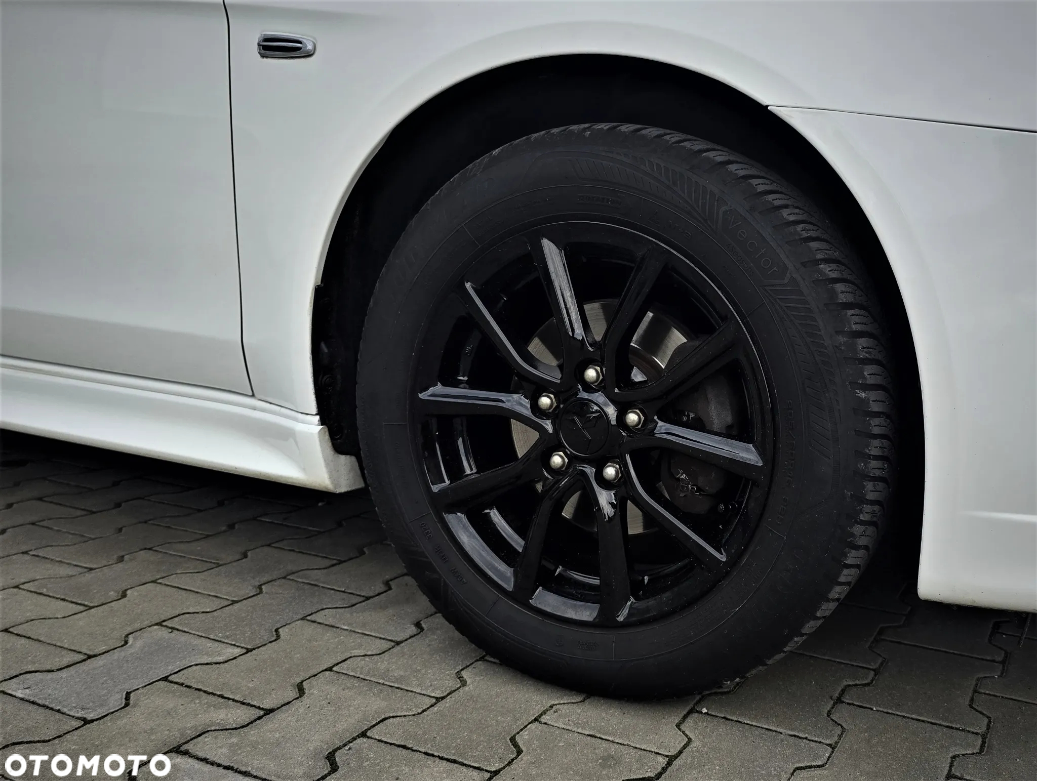 Mitsubishi Lancer Sportback 1.6 ClearTec Plus - 17