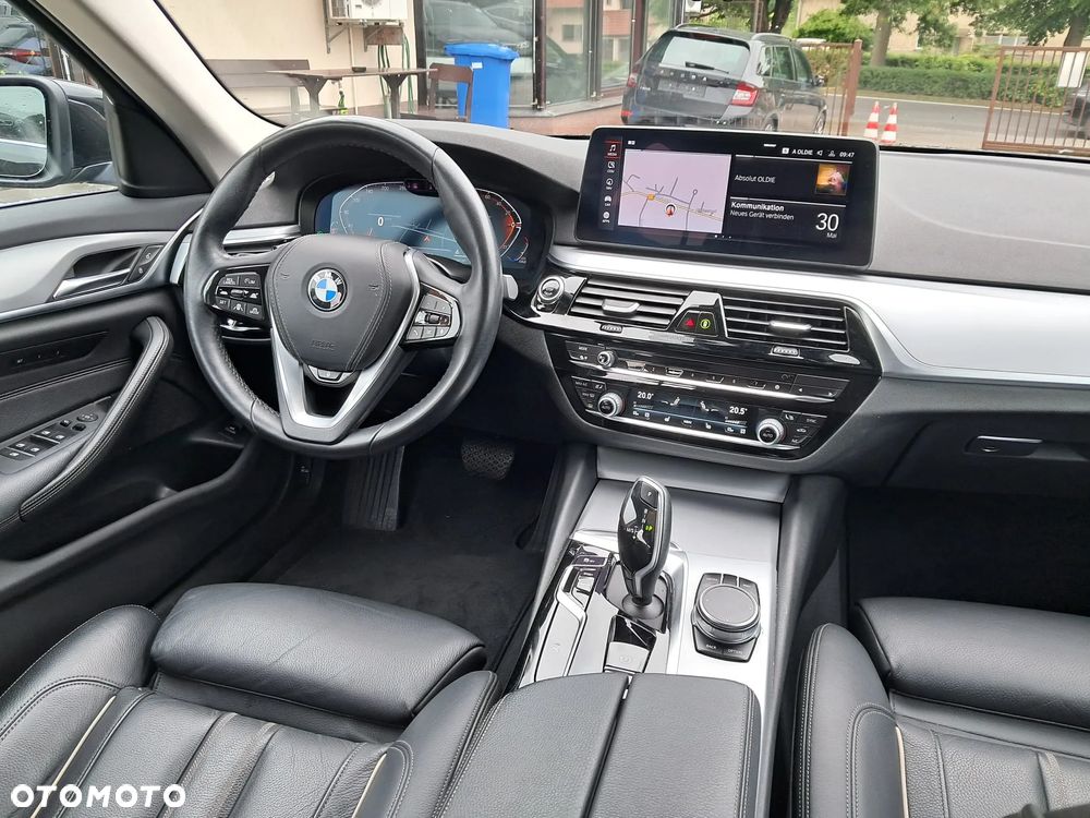 BMW Seria 5 520d Luxury Line sport - 19