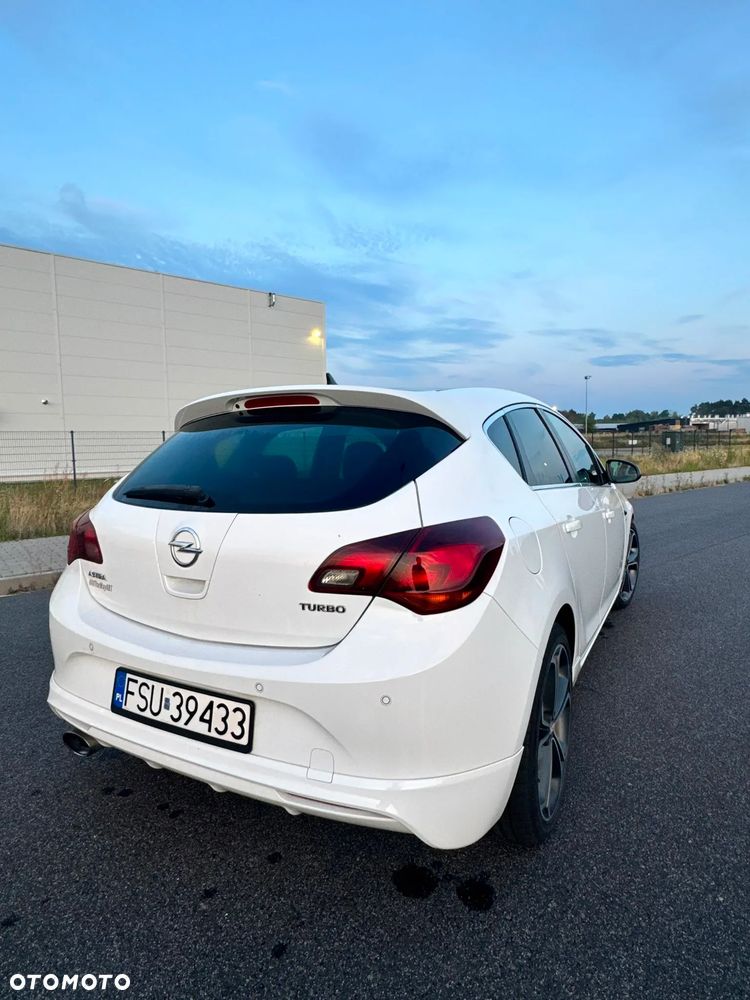 Opel Astra 1.6 T SIDI Cosmo S&S EU6 - 33