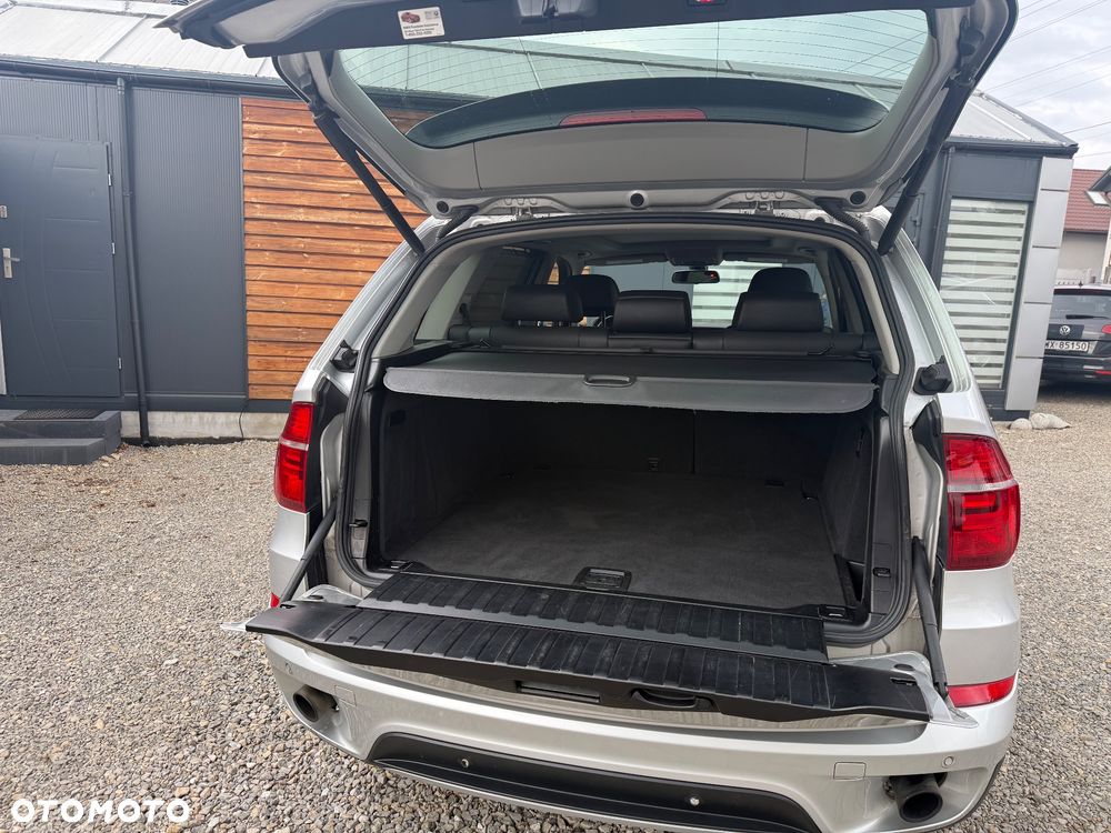 BMW X5 xDrive35i Sport-Aut - 16