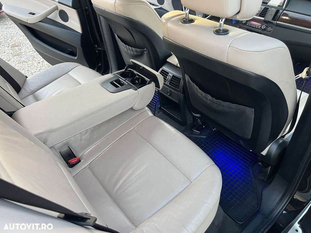 BMW X5 xDrive30d - 23
