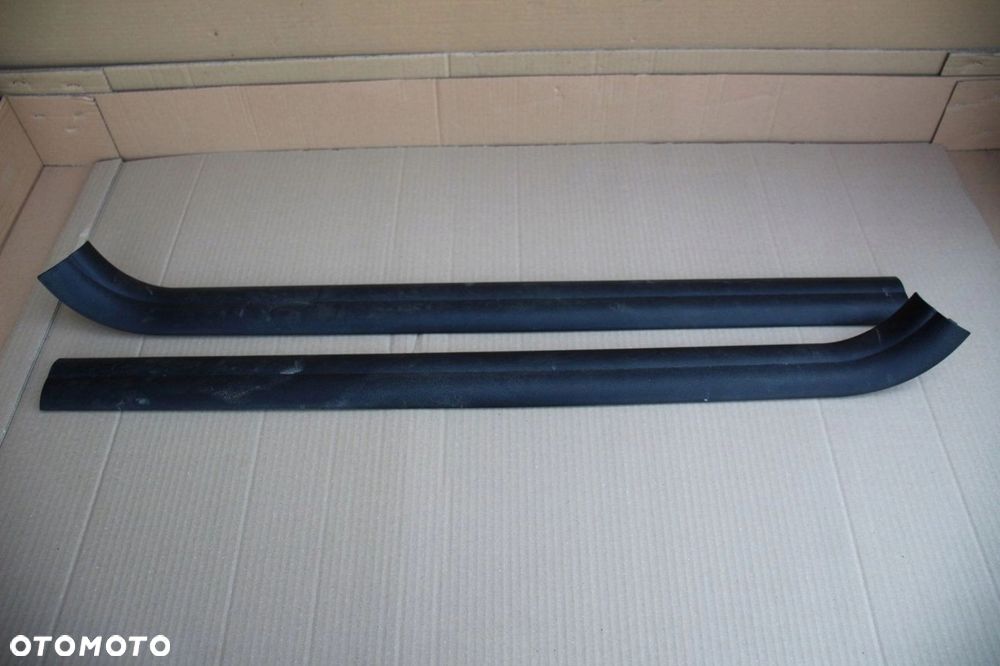Listwy progowe listwa dywanu BMW e82 e88 czarne komplet - 1